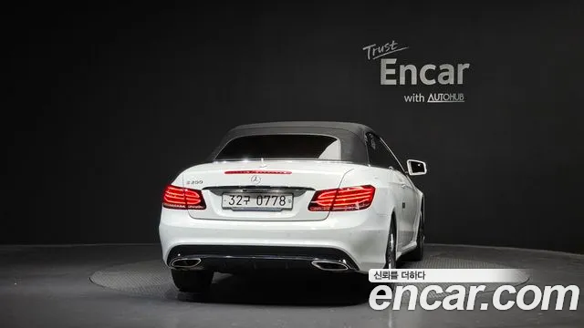 Mercedes-Benz E-Class — фото 3