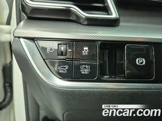 Kia Sportage — фото 17
