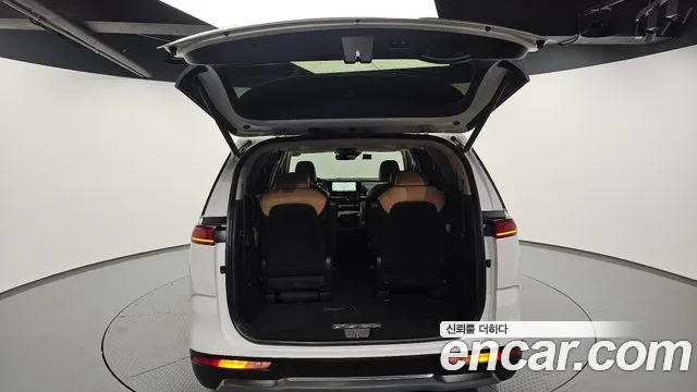 Kia Carnival — фото 20