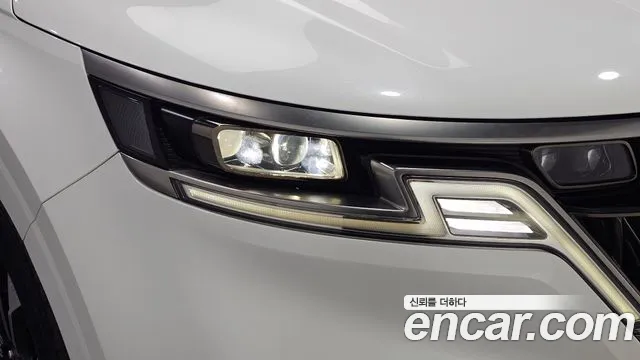 Kia Carnival — фото 22