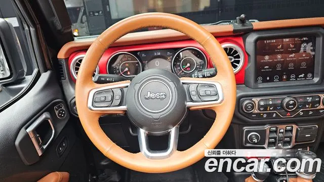 Jeep Wrangler — фото 13