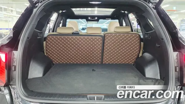 Kia Sorento — фото 10