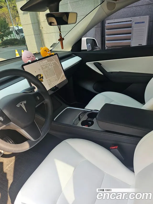 Tesla Model Y — фото 7