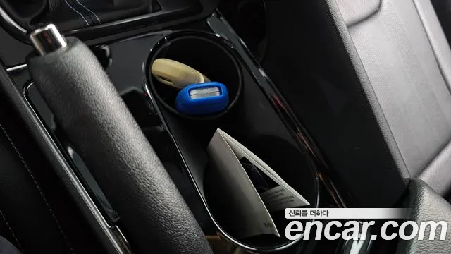 Hyundai Avante — фото 18