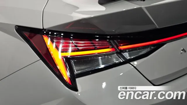 Hyundai Avante — фото 23