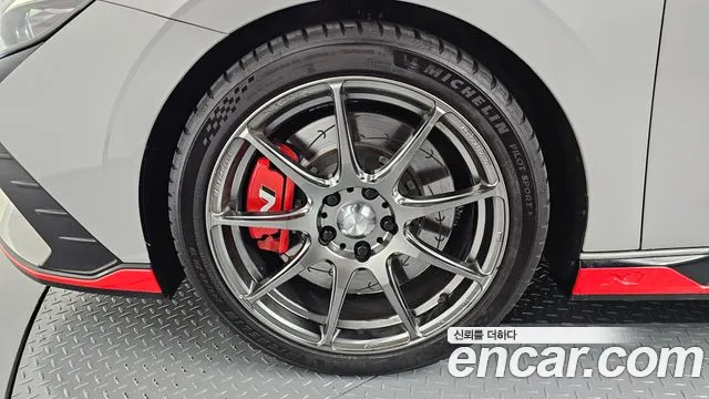 Hyundai Avante — фото 4