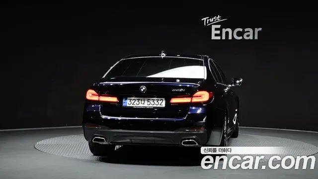 BMW 5-Series — фото 4
