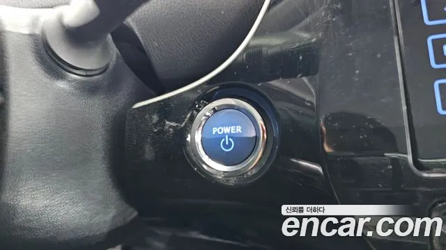 Toyota Prius — фото 13