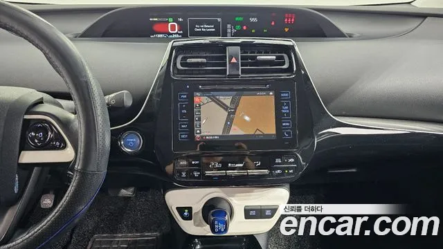 Toyota Prius — фото 15