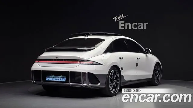 Hyundai Ioniq 6 — фото 1