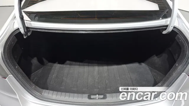 Hyundai Avante — фото 17