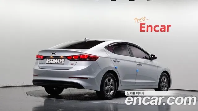 Hyundai Avante — фото 2