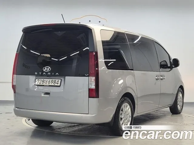 Hyundai Staria — фото 3
