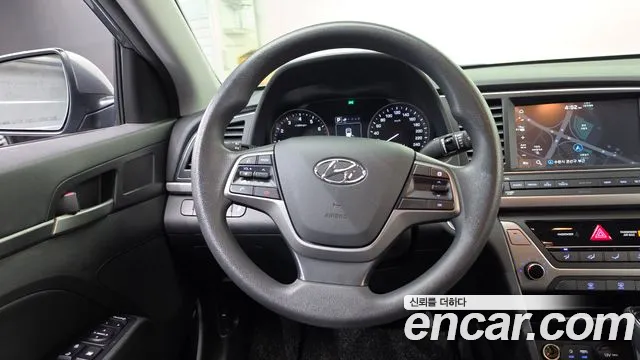 Hyundai Avante — фото 13