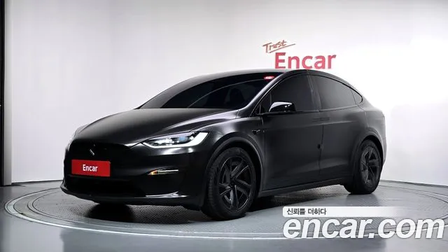 Tesla Model X — фото 1