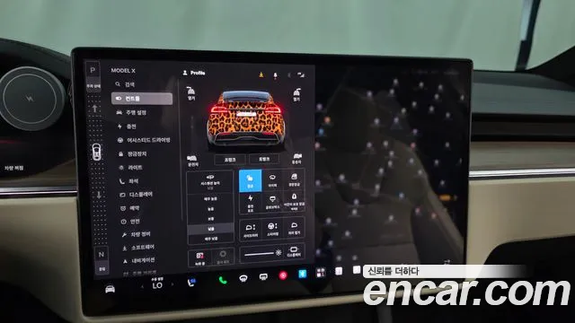 Tesla Model X — фото 16