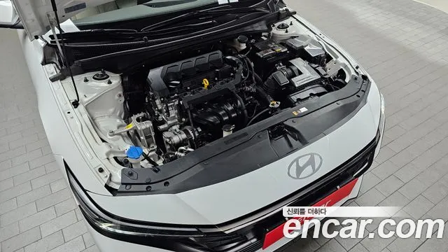 Hyundai Avante — фото 5
