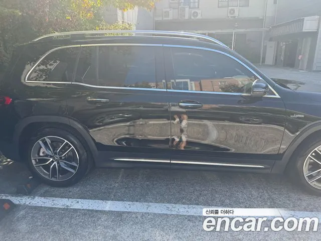 Mercedes-Benz GLB-Class — фото 12