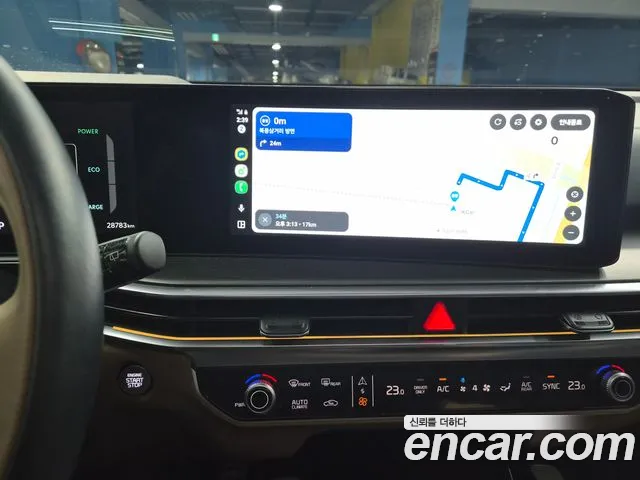 Kia Sorento — фото 12