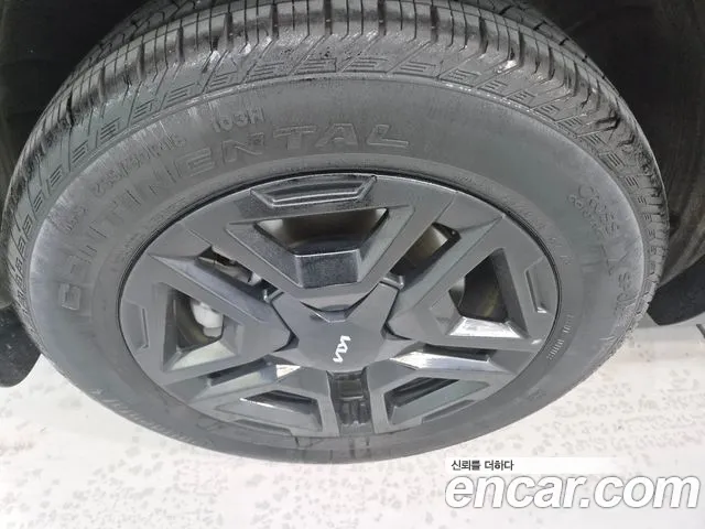 Kia Sorento — фото 7