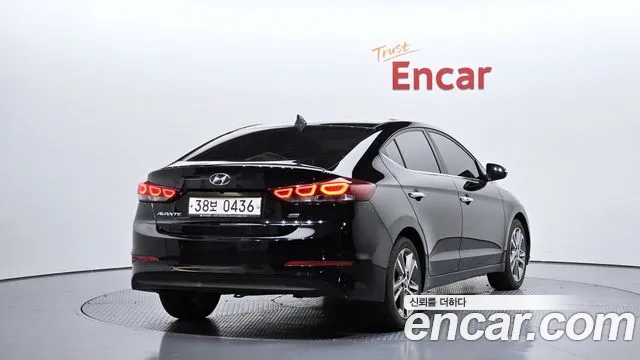 Hyundai Avante — фото 2
