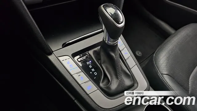 Hyundai Avante — фото 9