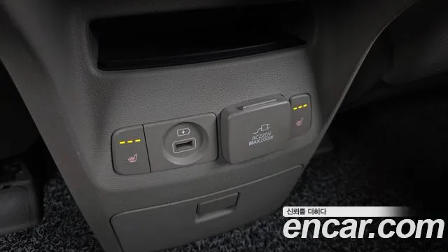Kia Carnival — фото 20