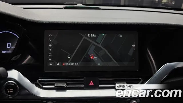 Kia Niro — фото 13