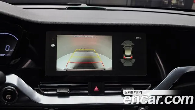 Kia Niro — фото 14