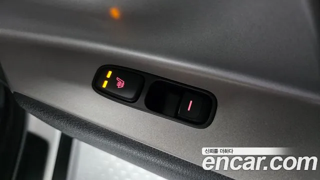 Kia Niro — фото 17