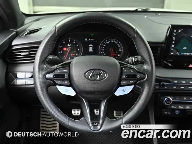 Hyundai Veloster — фото 13