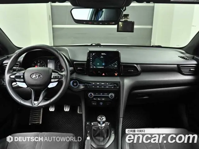 Hyundai Veloster — фото 7