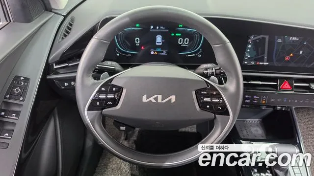 Kia Niro — фото 13