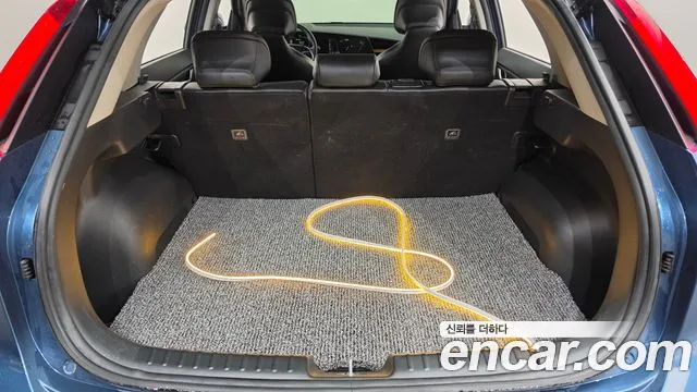 Kia Niro — фото 17