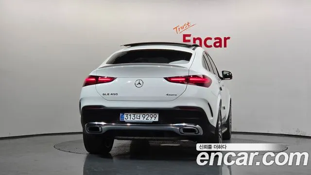 Mercedes-Benz GLE-Class — фото 4