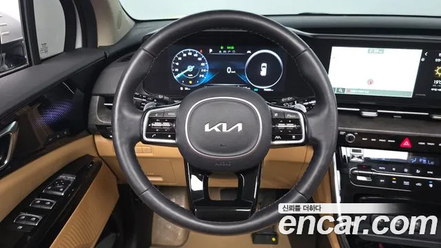 Kia Carnival — фото 11