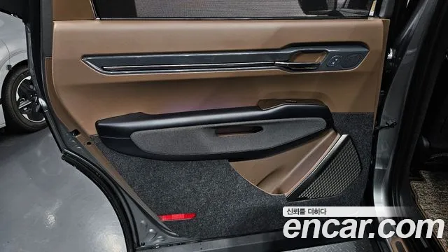 Kia EV9 — фото 25