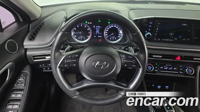 Hyundai Sonata — фото 12
