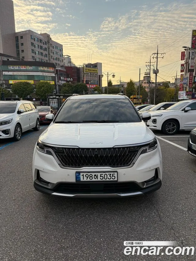 Kia Carnival — фото 1