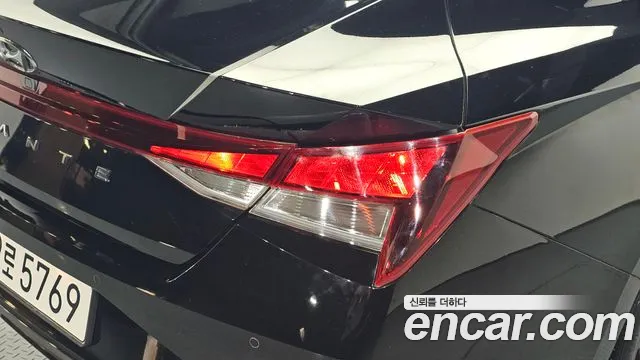 Hyundai Avante — фото 23