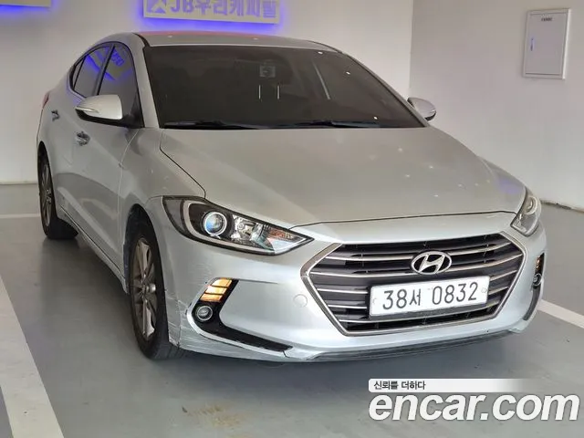Hyundai Avante — фото 2