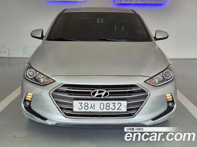 Hyundai Avante — фото 3