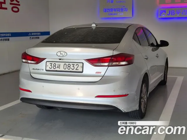 Hyundai Avante — фото 6