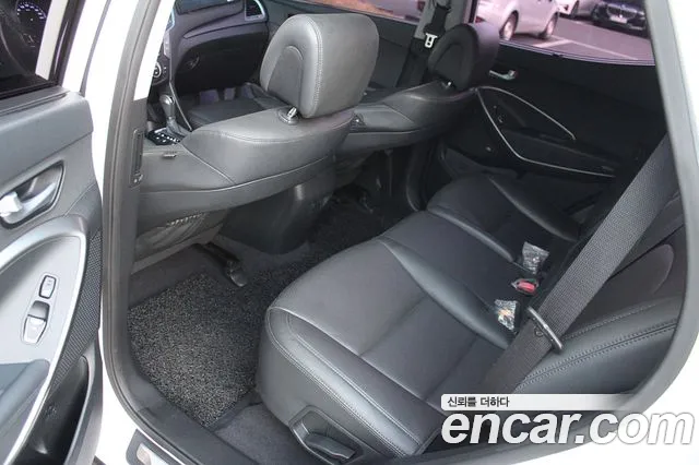Hyundai Santa Fe — фото 14