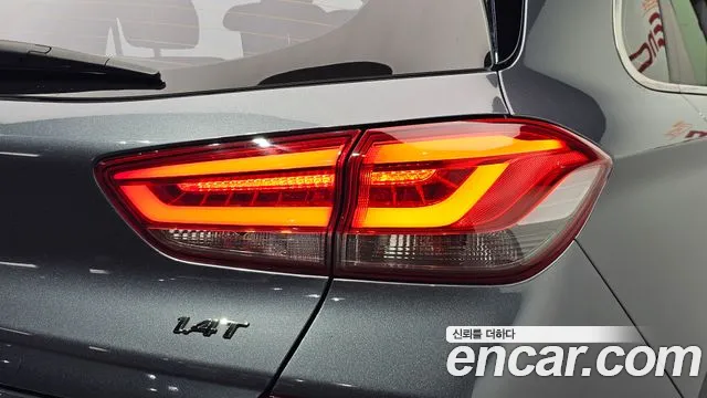 Hyundai i30 — фото 23