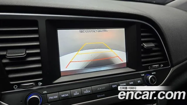 Hyundai Avante — фото 15