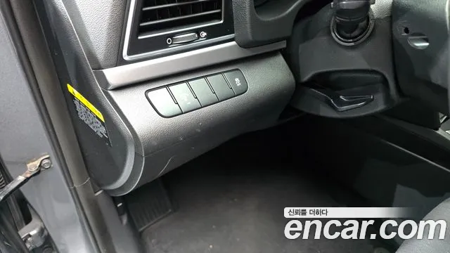 Hyundai Avante — фото 19