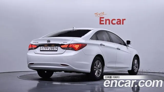Hyundai Sonata — фото 2
