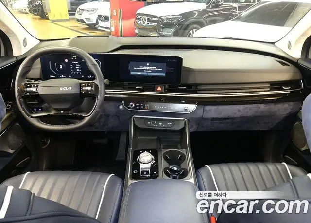 Kia Carnival — фото 10