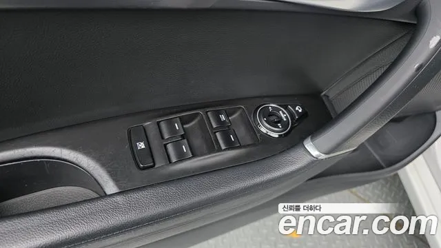 Hyundai i40 — фото 11